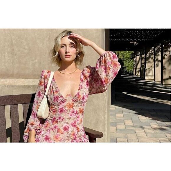 NWOT Sunday Soho Floral Boho Mini Dress with Open Back & Puff Sleeves sz S - Picture 4 of 15